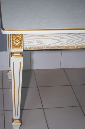 Кухонный стол Инфинити слоновая кость с золотой патиной