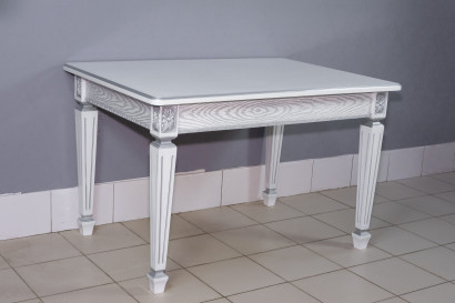 Кухонный стол Инфинити белый с серой патиной