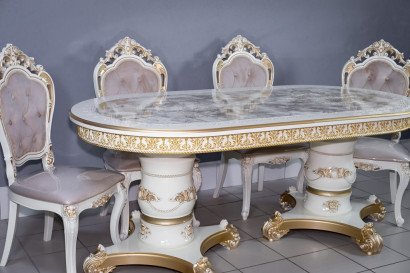 Комплект мебели для кухни стол Голд овальный слоновая кость в золоте и четыре стула Шейх белый в золоте, сиденье бежевый велюр с каретной стяжкой.