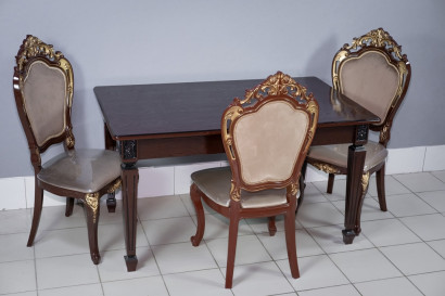 Комплект мебели для кухни стол Инфинити венге с темной патиной и три стула Шейх венге с золотом, сиденье велюр бежевый.