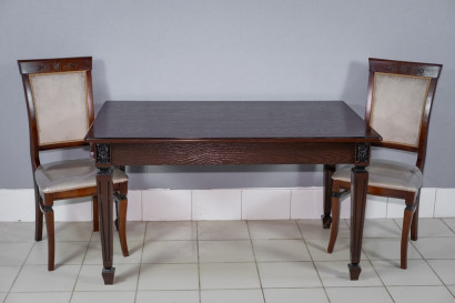 Комплект мебели для кухни стол Инфинити венге с темной патиной и два стула Эдем венге, сиденье велюр бежевый.