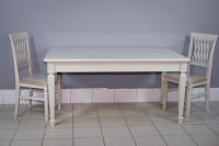 Комплект мебели для кухни стол Инфинити слоновая кость и два стула Инфинити бежевый велюр