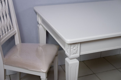 Комплект мебели для кухни стол Инфинити слоновая кость и два стула Инфинити бежевый велюр