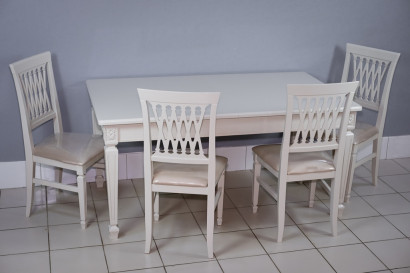 Комплект мебели для кухни стол Инфинити слоновая кость и четыре стула Инфинити бежевый велюр
