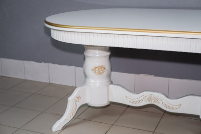 Кухонный стол Лапка слоновая кость с золотом