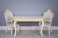Комплект мебели для кухни стол Роза слоновая кость с золотой патиной и два стула Шейх белые с золотом, сиденье жаккард