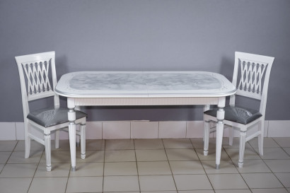  Комплект мебели для кухни стол Венеция белый серебро и два стула Инфинити белые, сиденье велюр серый