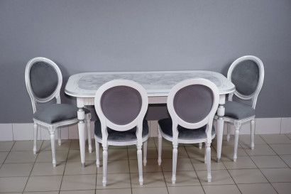 Комплект мебели для кухни стол Венеция белый серебро и четыре стула Медальон белый с серебряной патиной. Сиденье велюр серый.