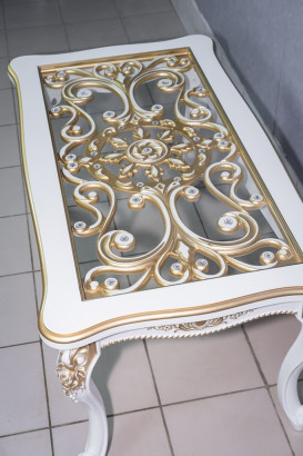 Журнальный столик Роза слоновая кость в золоте, под дерево, стеклянный