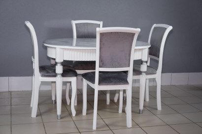 Комплект мебели для кухни стол Париж белый с серой патиной и четыре стула Кабриоль белый. Сиденье велюр серебро.