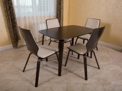 Стул Бертран (90х60х54) в скандинавском стиле, ткань слоновая кость, венге структура