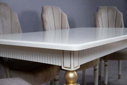 Комплект мебели для кухни стол Милан белый с золотом и четыре стула Сурен белый с золотом, сиденье велюр бежевый