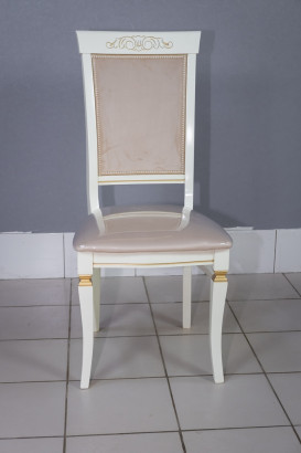 Стул кухонный Эдем слоновая кость с золотом. Сиденье бежевый велюр.