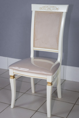 Стул кухонный Эдем слоновая кость с золотом. Сиденье бежевый велюр.