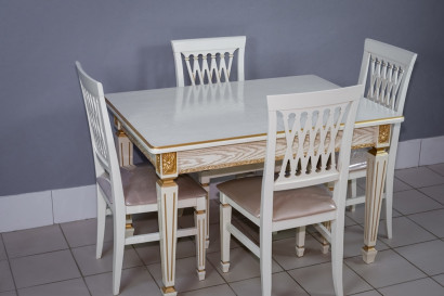 Комплект мебели для кухни стол Инфинити слоновая кость с золотой патиной и четыре стула Инфинити бежевый с золотом, сиденье велюр бежевый