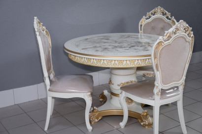 Комплект мебели для кухни стол Голд слоновая кость в золоте и три стула Шейх белый в золоте, сиденье велюр, спинка с каретной стяжкой