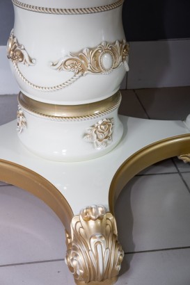 Кухонный стол Голд прямоугольный со скошенными углами слоновая кость золото