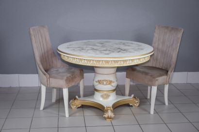 Комплект мебели для кухни стол Голд слоновая кость в золоте и два стула Сурен белый, сиденье бежевый велюр.